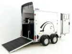 Chevaux | Remorque à chevaux blanche (Réf. GA-5539-25) – Image 4