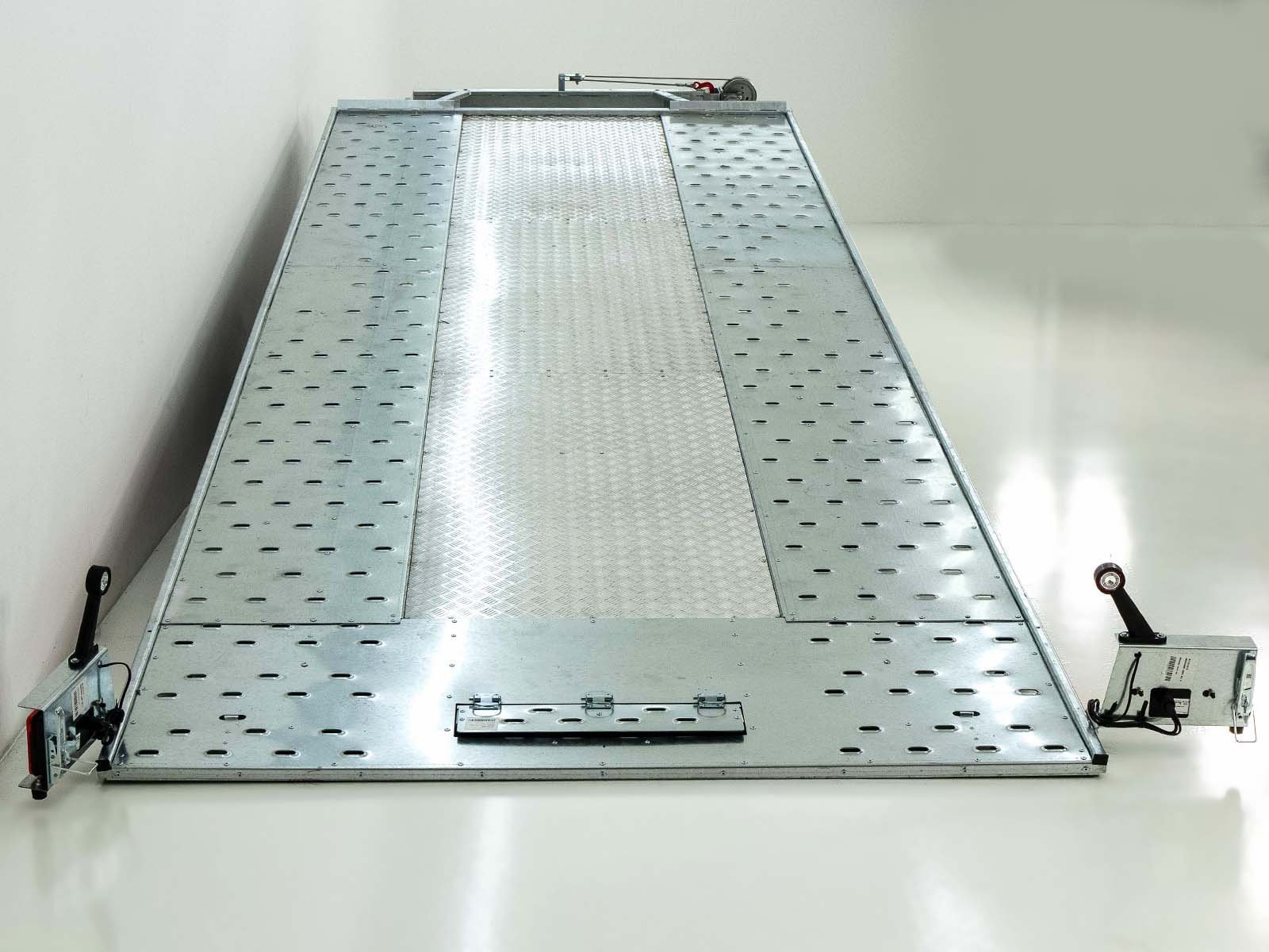 17-autorailer-6.jpg Temared | 200 x 580 cm | PTAC 3 500 kg – Image 1
