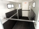 Cheval | Plateforme de chargement | Remorque blanche pour chevaux (Réf. GA-5549-25) – Image 9