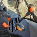 Tracteur agricole New Holland TS 100 4x4 Diesel – Cabine – Image 37